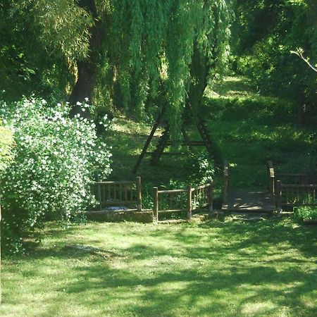 Au Son De L Angelus Bed & Breakfast Moncrabeau Dış mekan fotoğraf