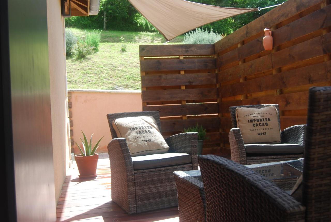 Au Son De L Angelus Bed & Breakfast Moncrabeau Dış mekan fotoğraf